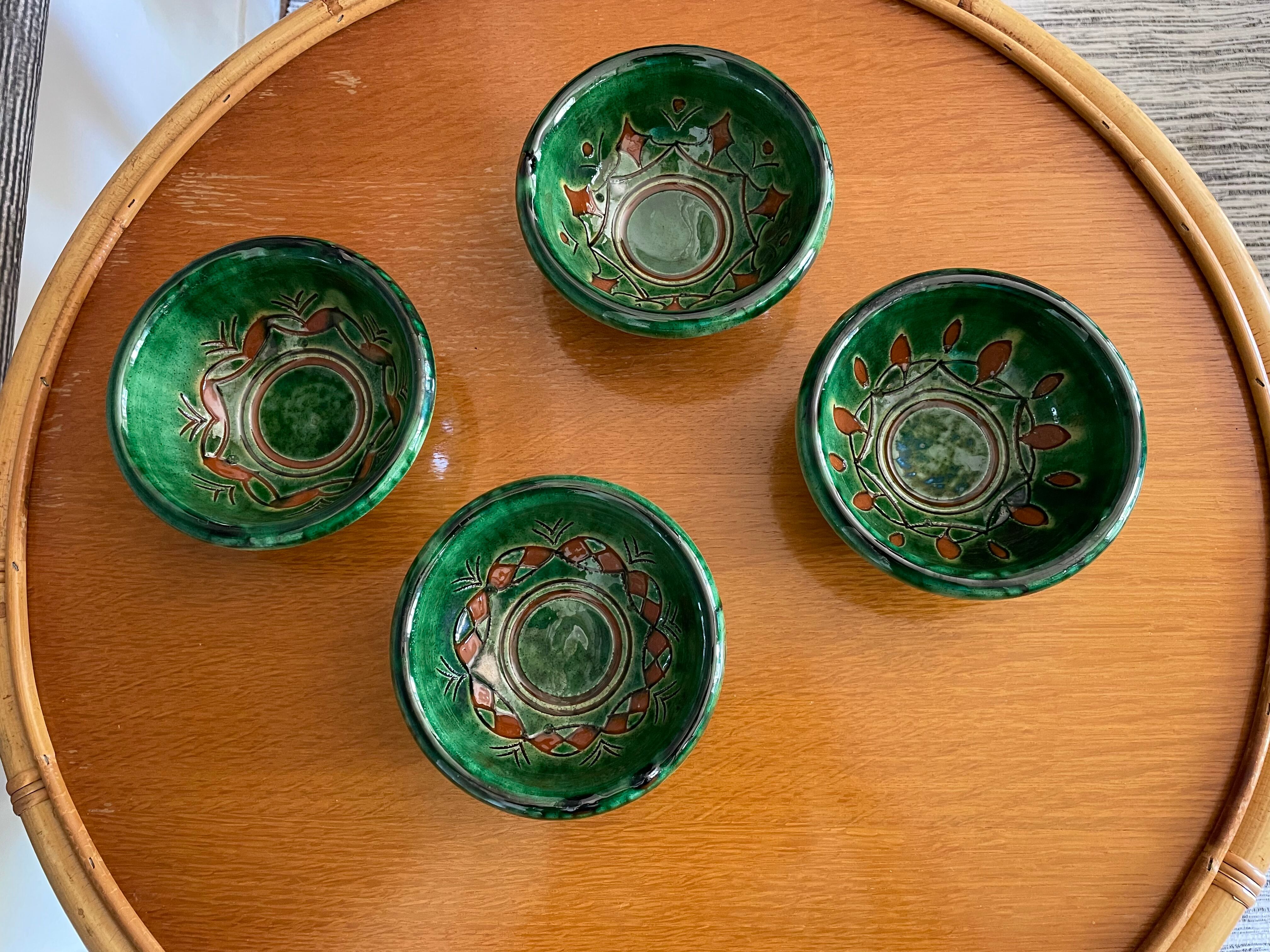 Green enamelled bowls from Ubeda