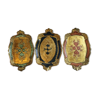 Lot of 3 vintage Florentine trays made of gilded wood