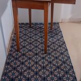 Side table feet spindle