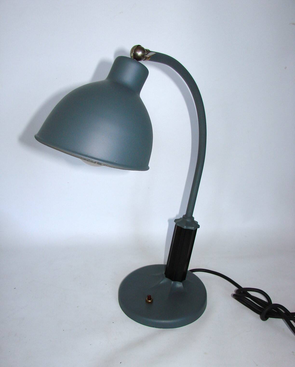 Bauhaus desk lamp, molitor christian dell 1930s