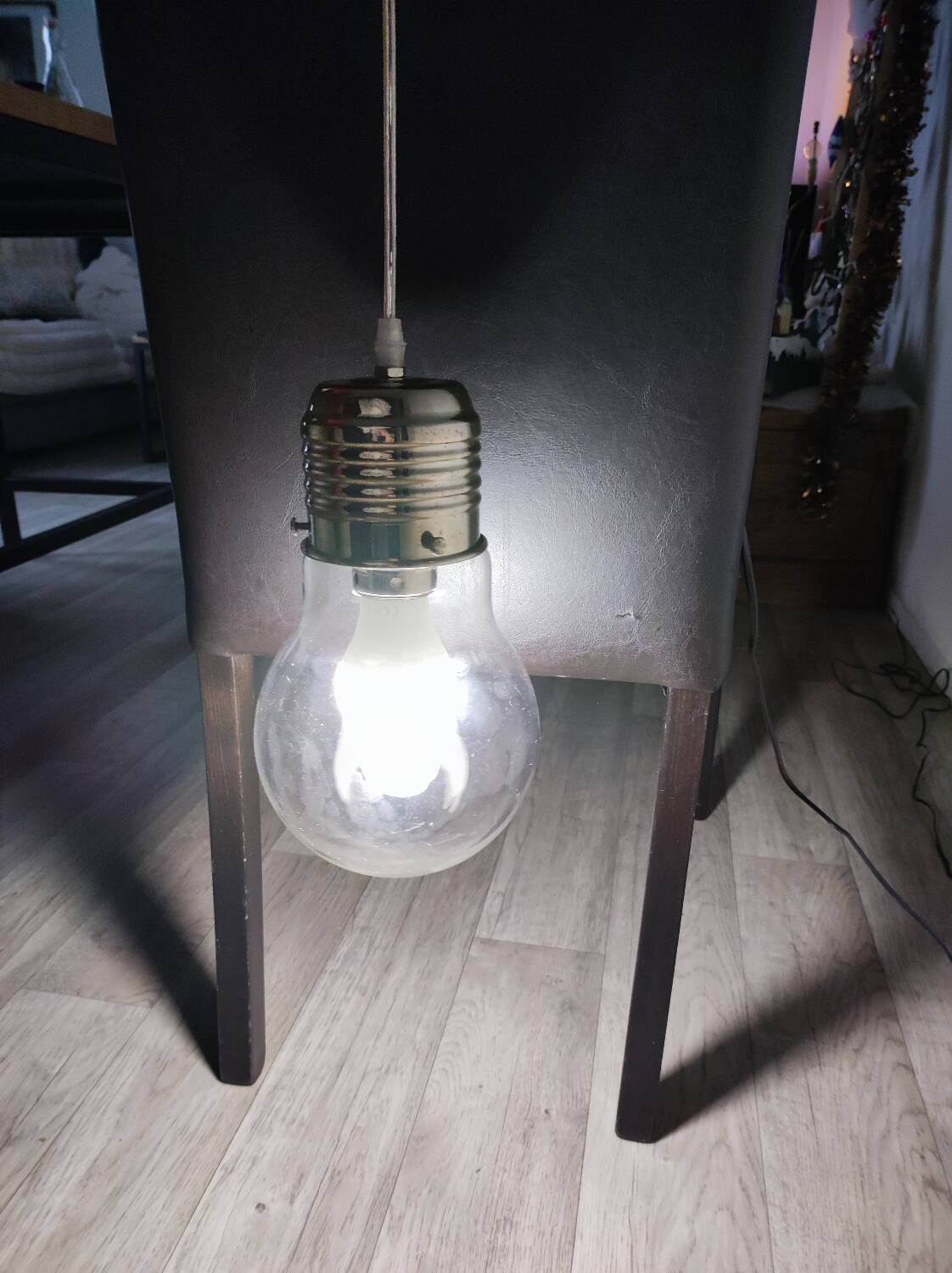 Bulb pendant