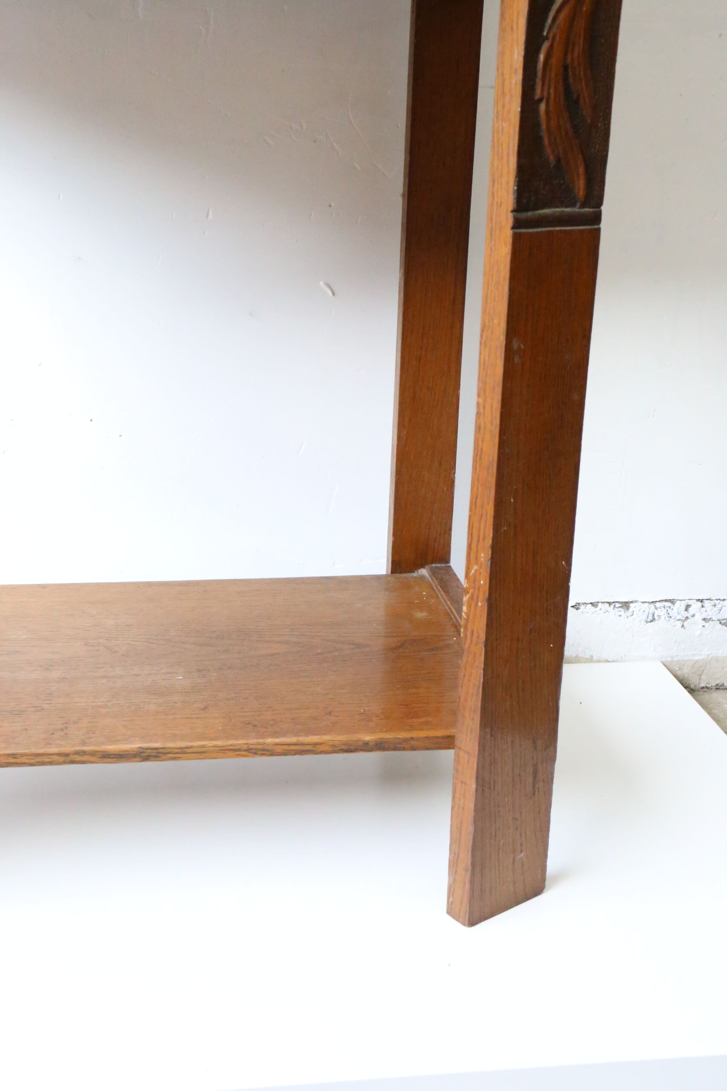 Art deco floral carved healing, 1920s