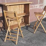 Bamboo counter or bar. (With 2 folding high chairs)