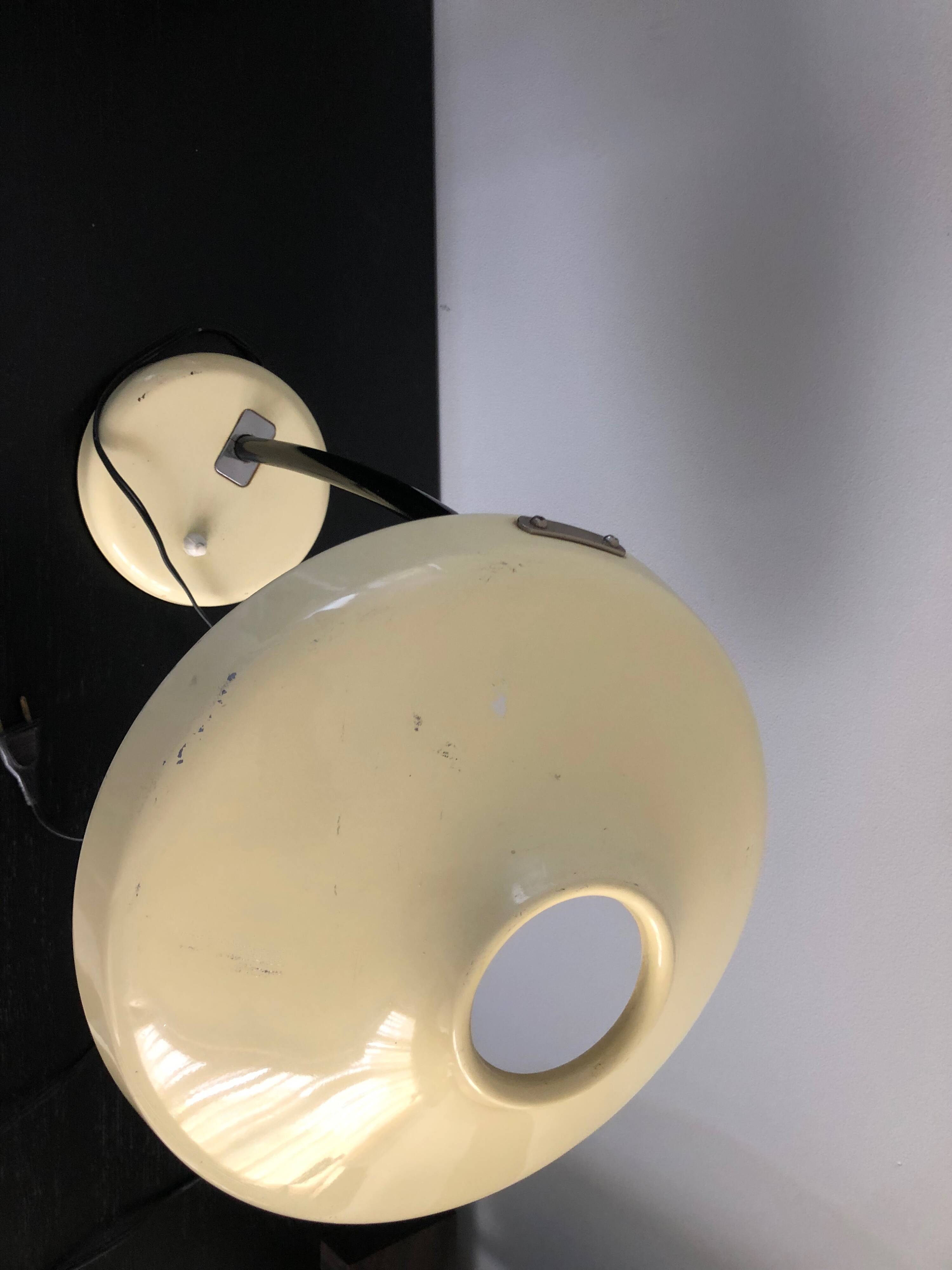 1960s adjustable desk lamp – cream lacquered metal