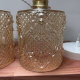 Lot de deux suspensions vintage en verre ambré