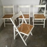 Set of 4 folding chairs, can.