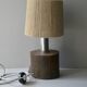 Lampe en bois massif et chrome, abat jour corde
