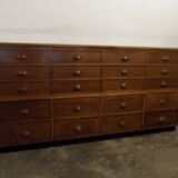 Armoire d'apothicaire vintage en chêne avec tiroirs