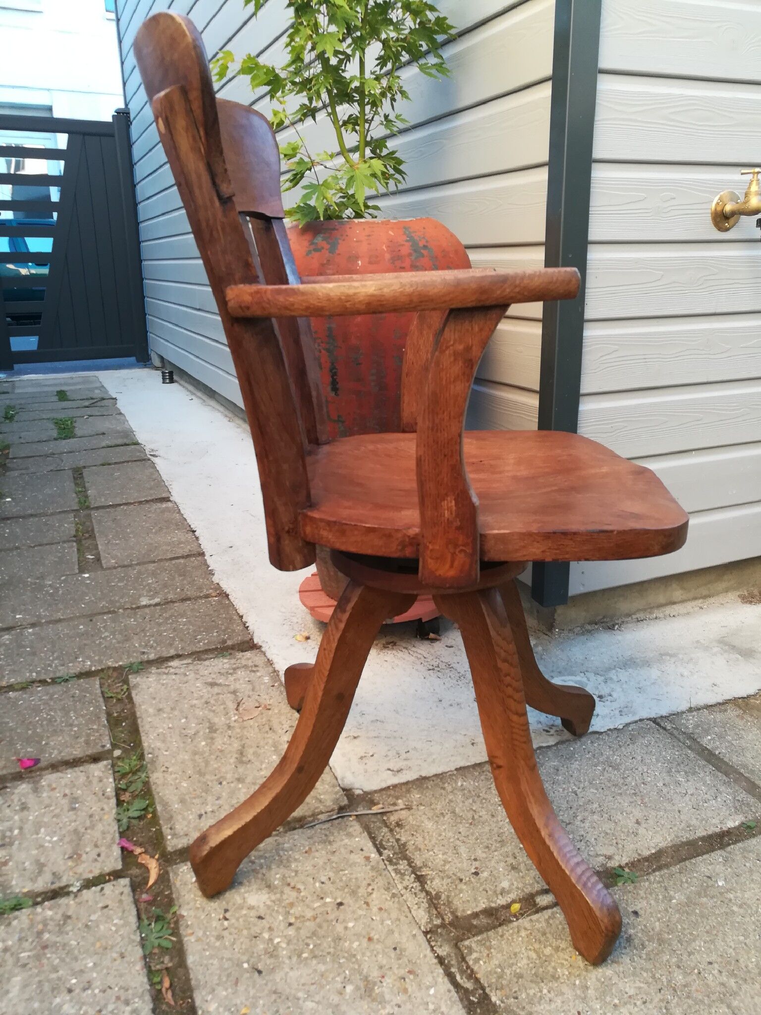 American swivel armchair in oak