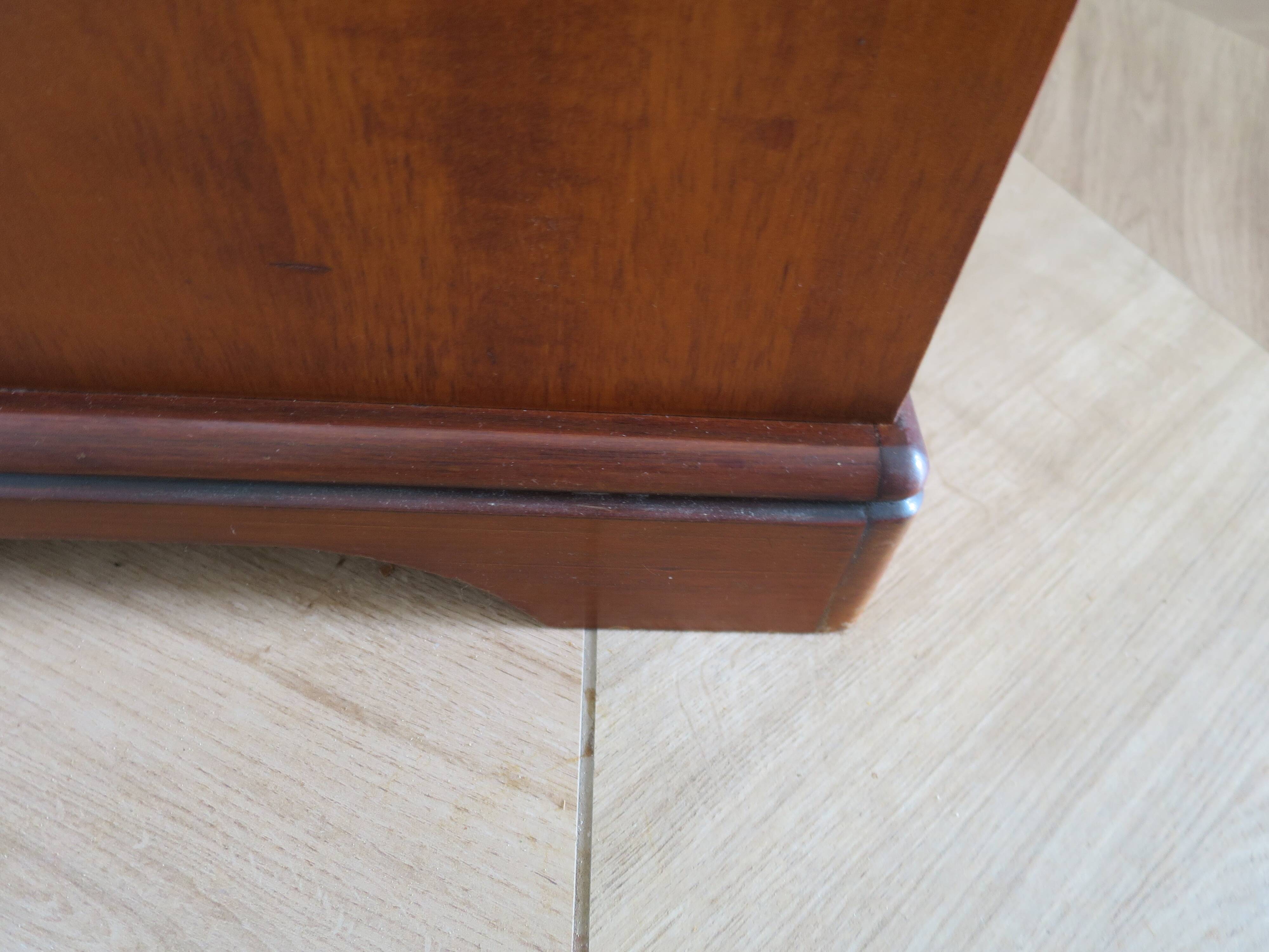 Louis Philippe style chest of drawers in cherry wood