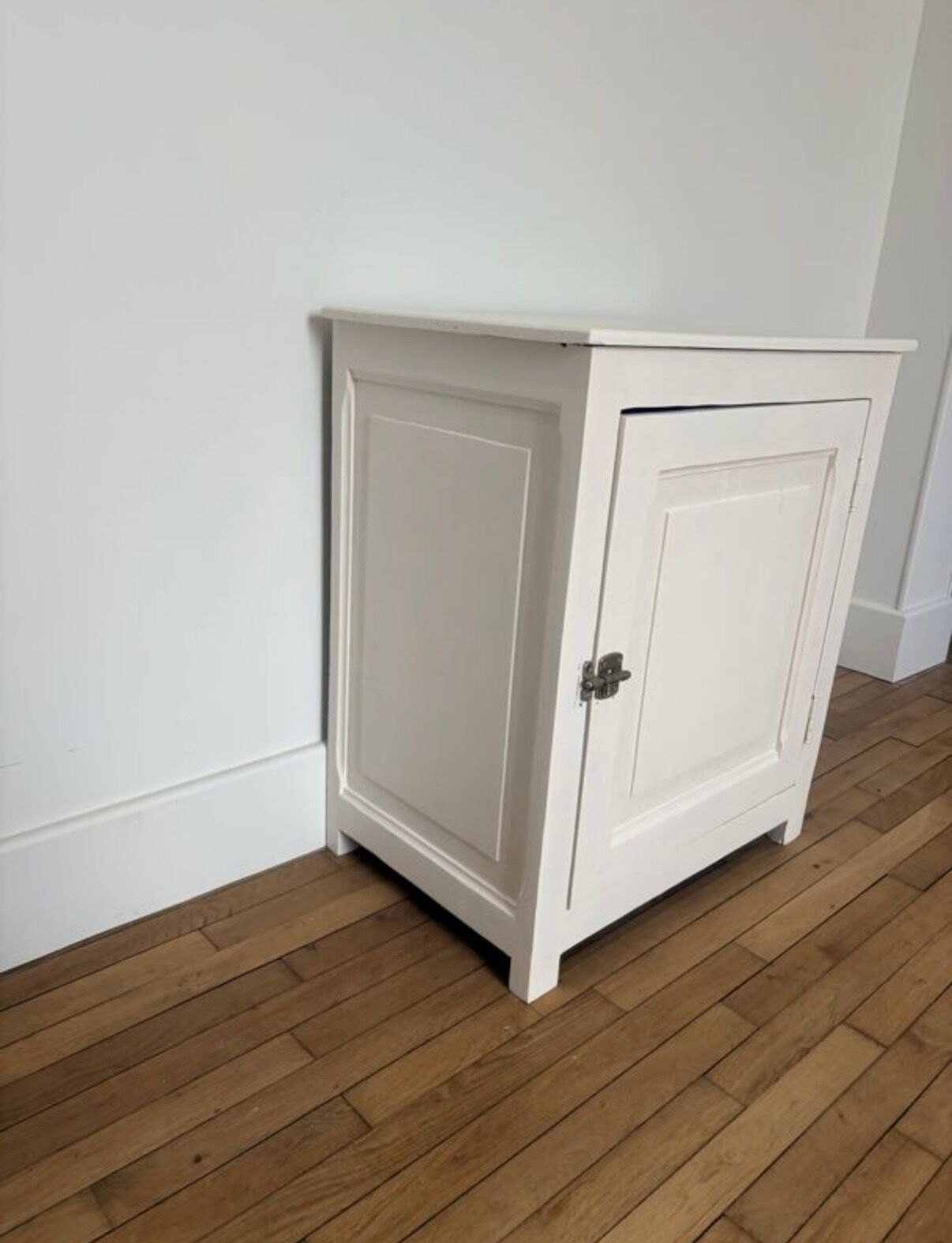 Vintage Parisian buffet compotier 260313