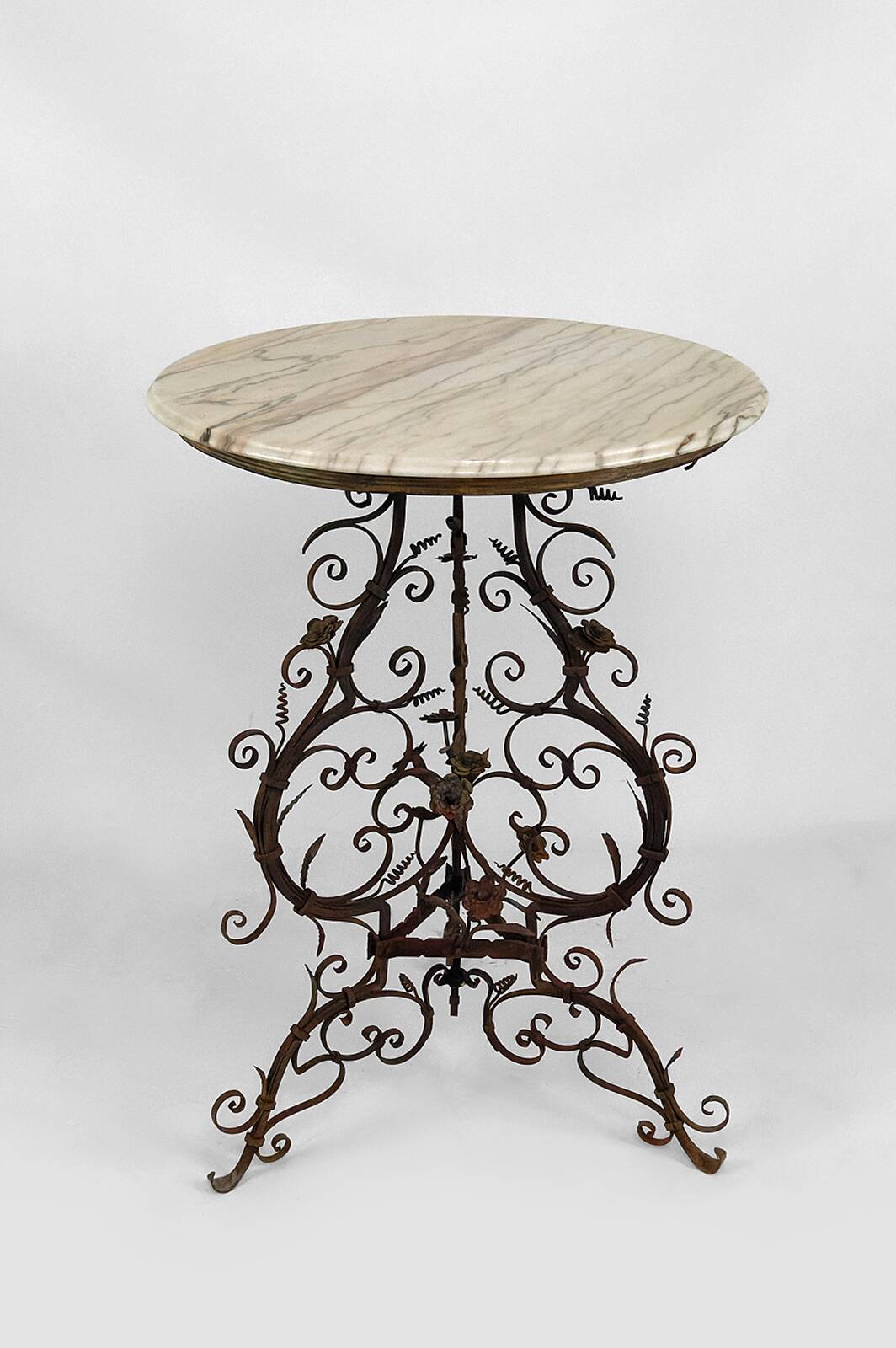 Wrought iron pedestal table and marble top, Venice, Italy, 17th century