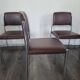 Lot de 4 chaises fauteuil en skaï marron année 1970