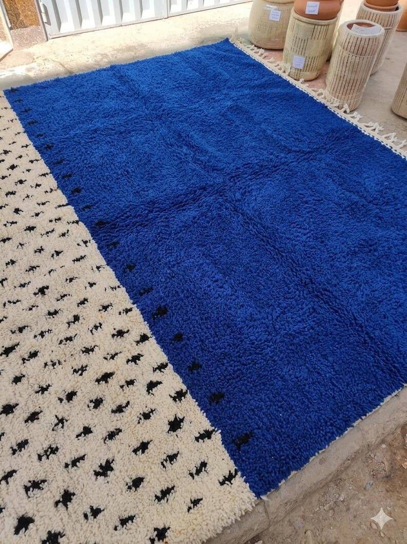 Authentic natural wool Moroccan rug custom-made 2/3 m