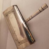 Table crumbs pick-up