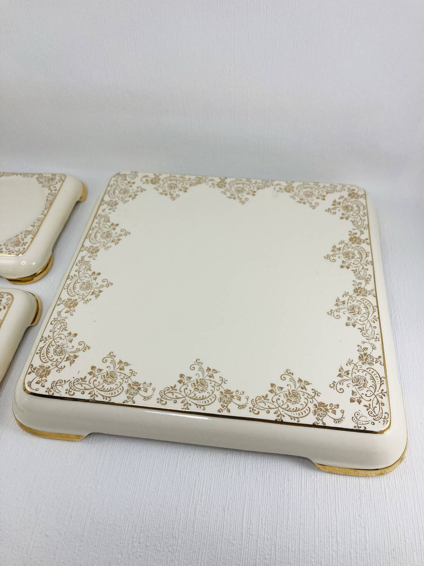 Trivet / Bottles Villeroy & Boch Gold Mettlach Saar 47-56