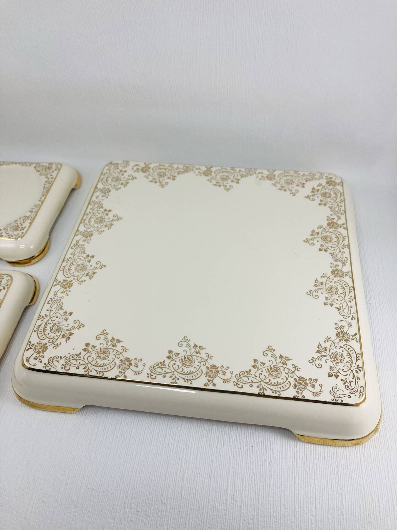 Trivet / Bottles Villeroy & Boch Gold Mettlach Saar 47-56