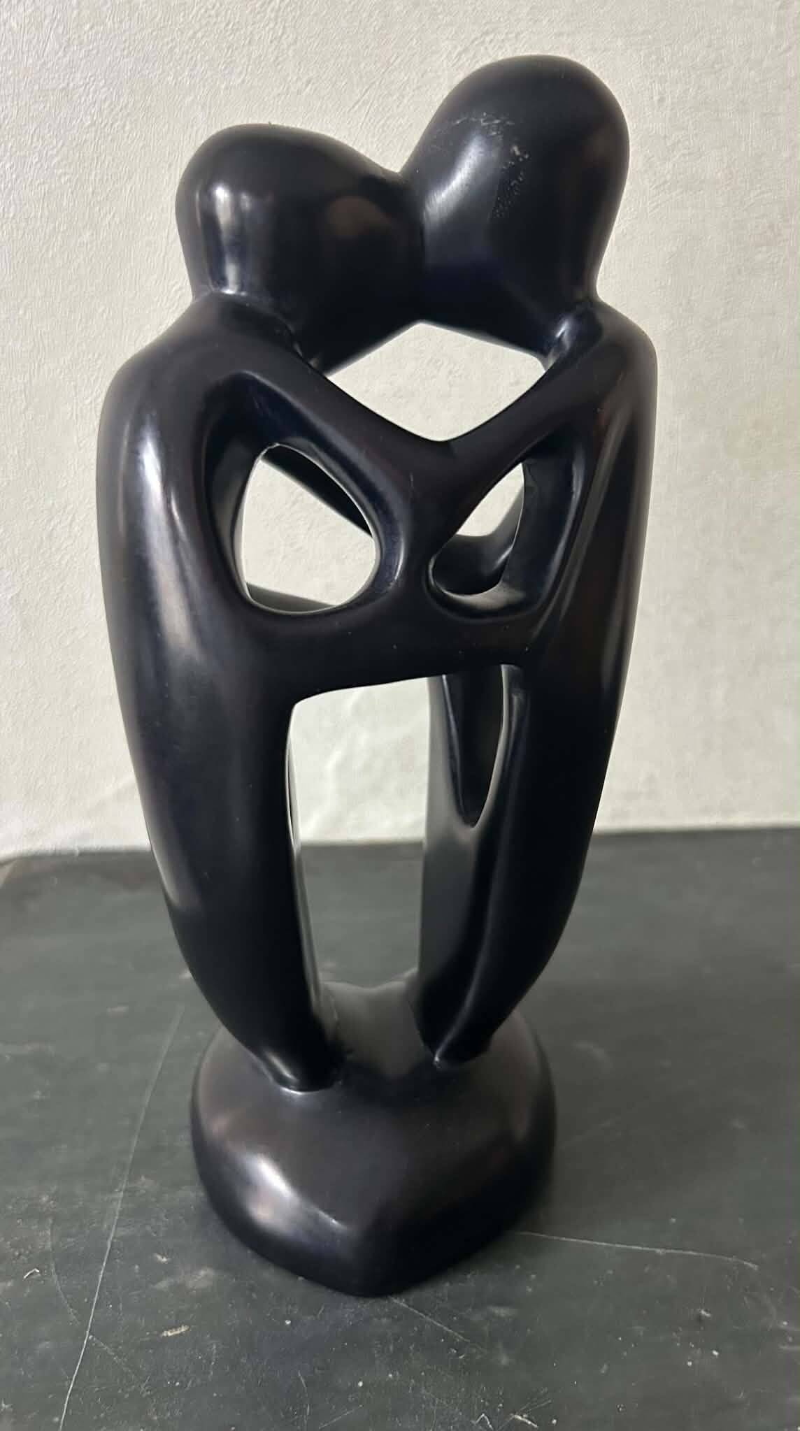 African statue in steatite representing 2 lovers GmBh