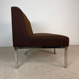 3 chauffeuses vintage – tissu brun & piètement chromé