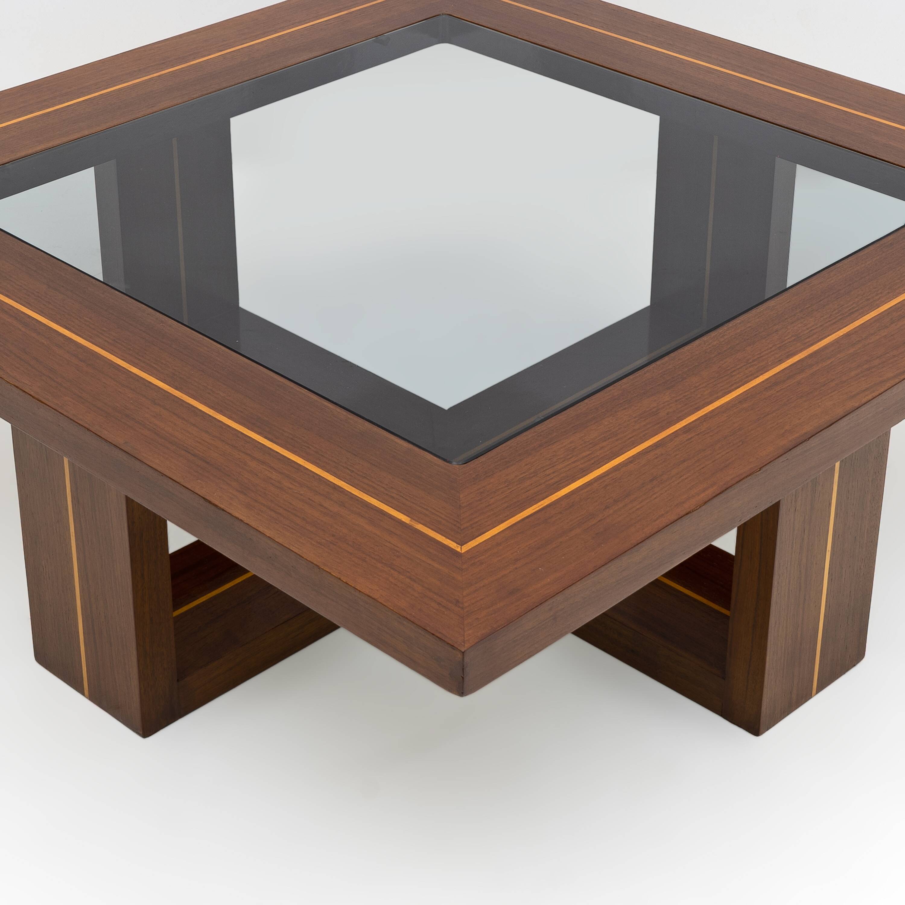 Mid-century Modern Maple Inlays and Walnut Coffee Table, Italy, 1970s