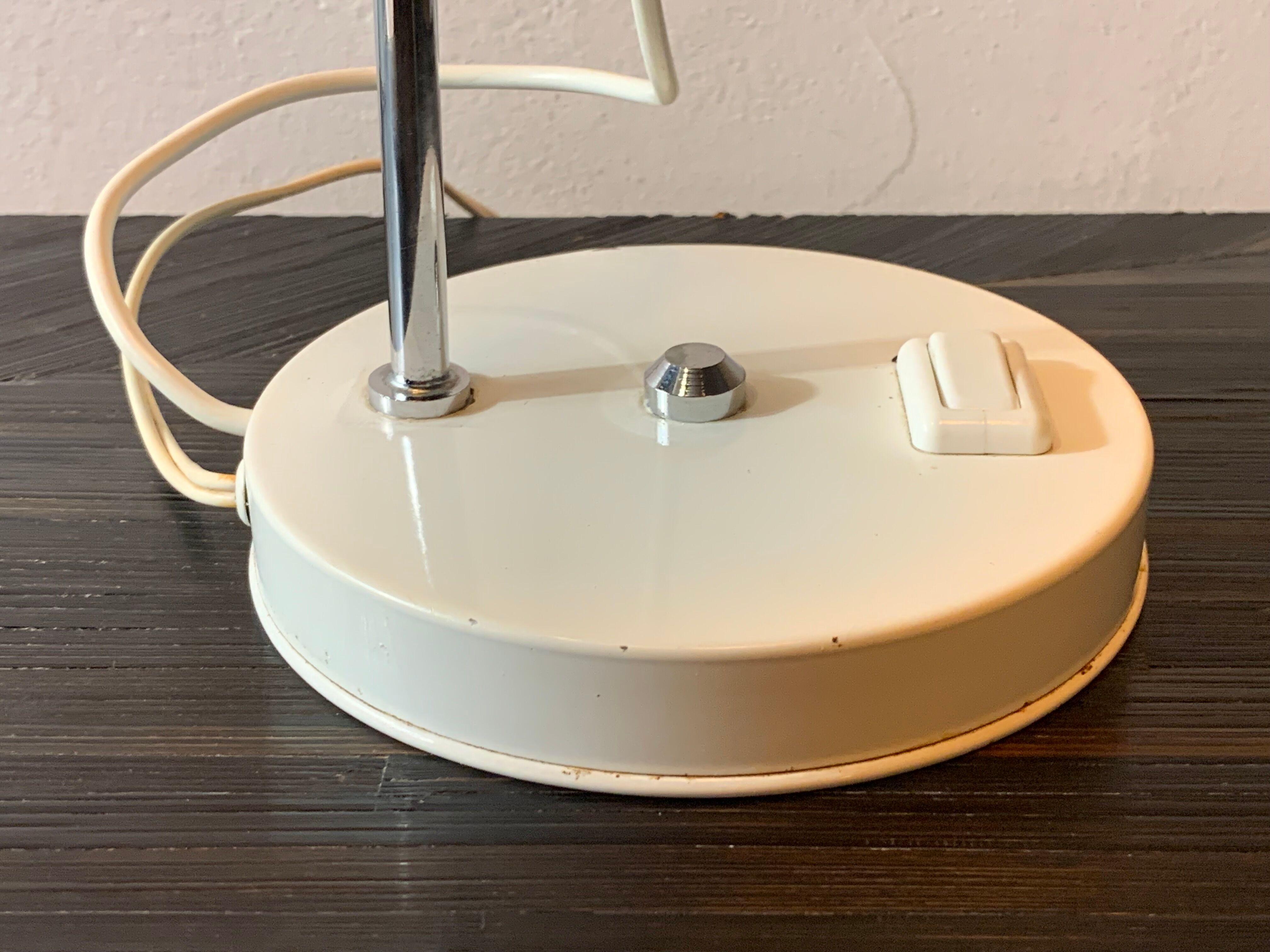 Duo of Delmas house Eyeball lamps