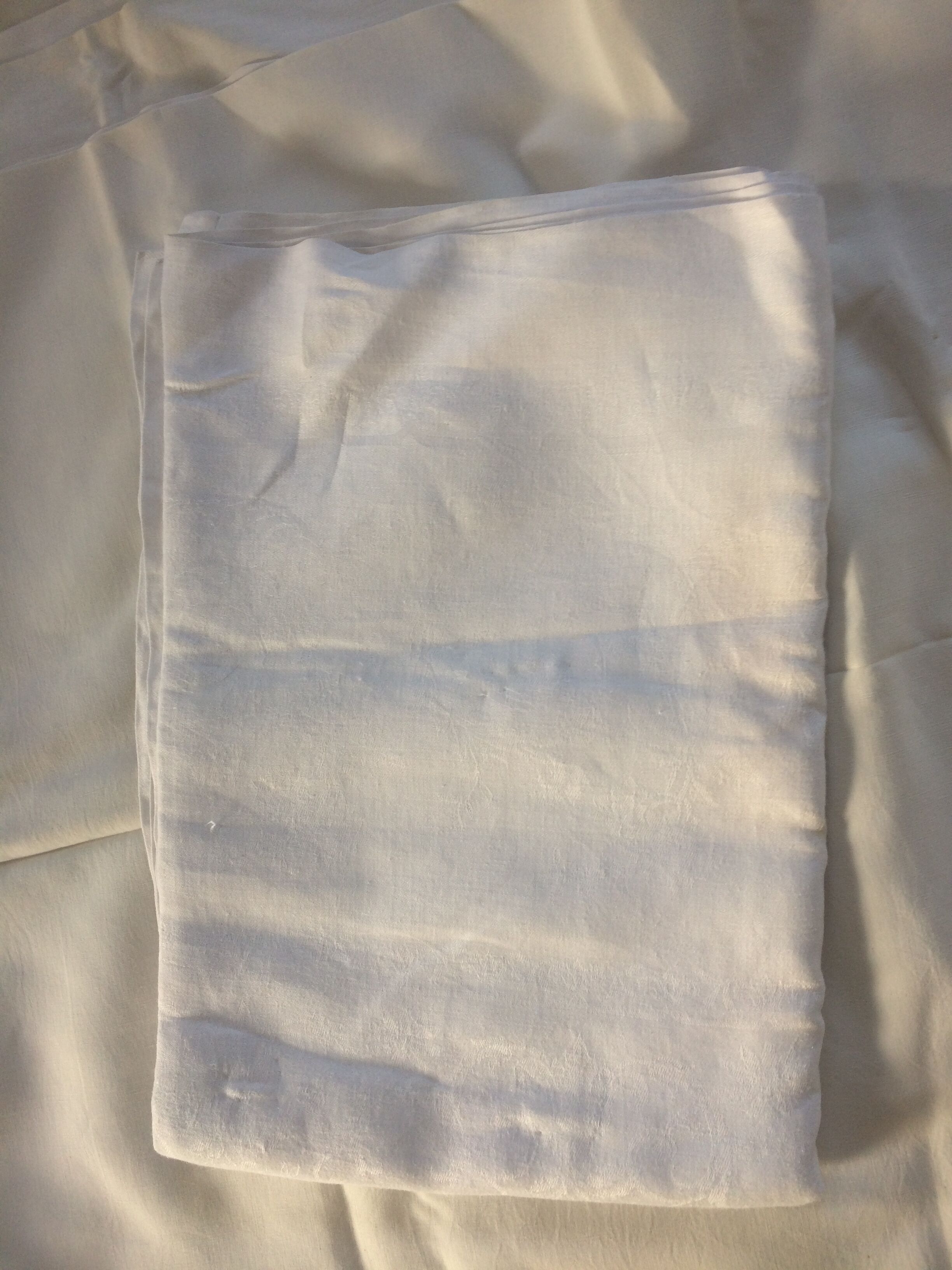 Damassee classic tablecloth