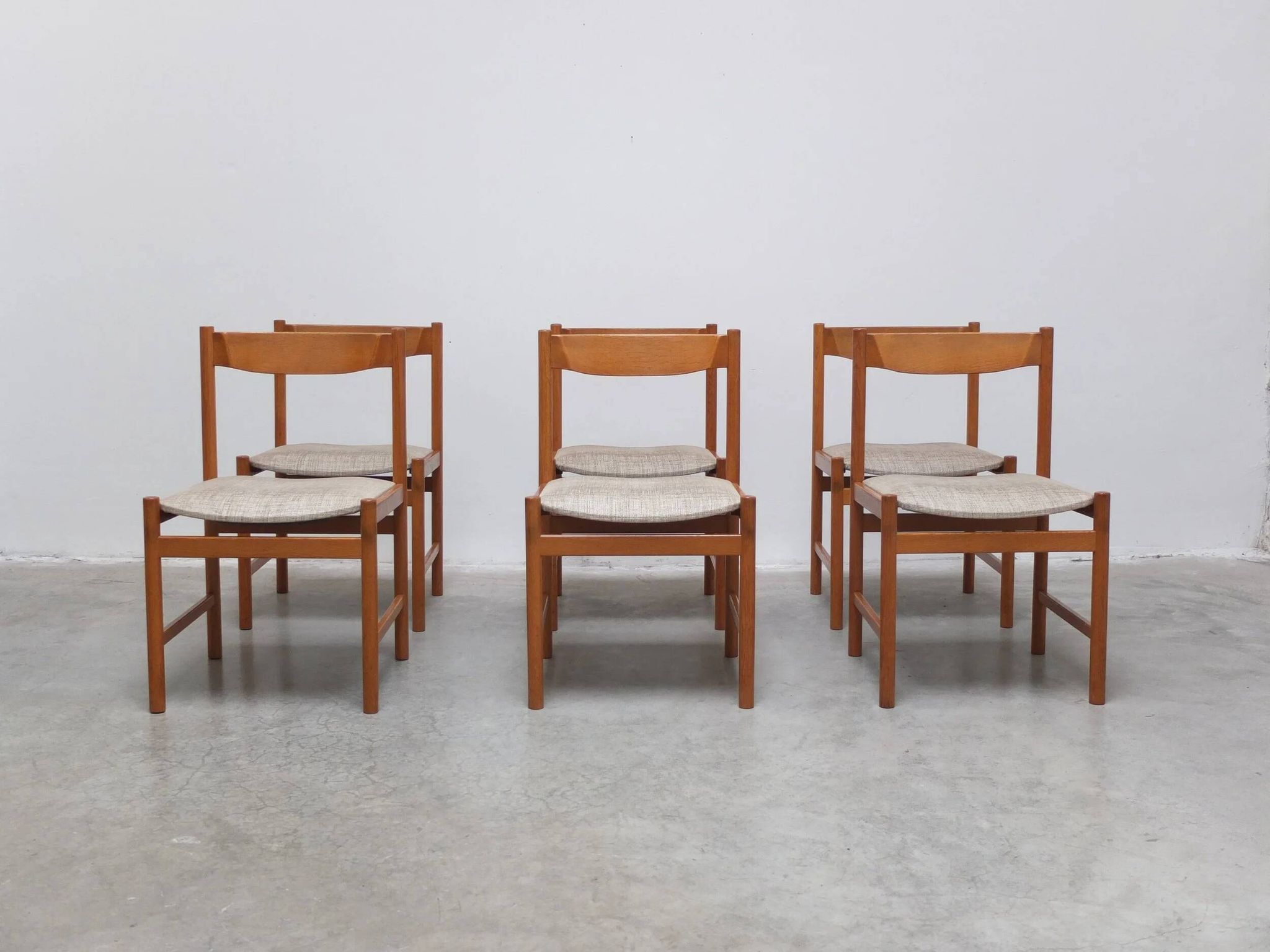 Set of 6 dining chairs in oak by Meubelatelier Vanda Watervliet, 1960s
