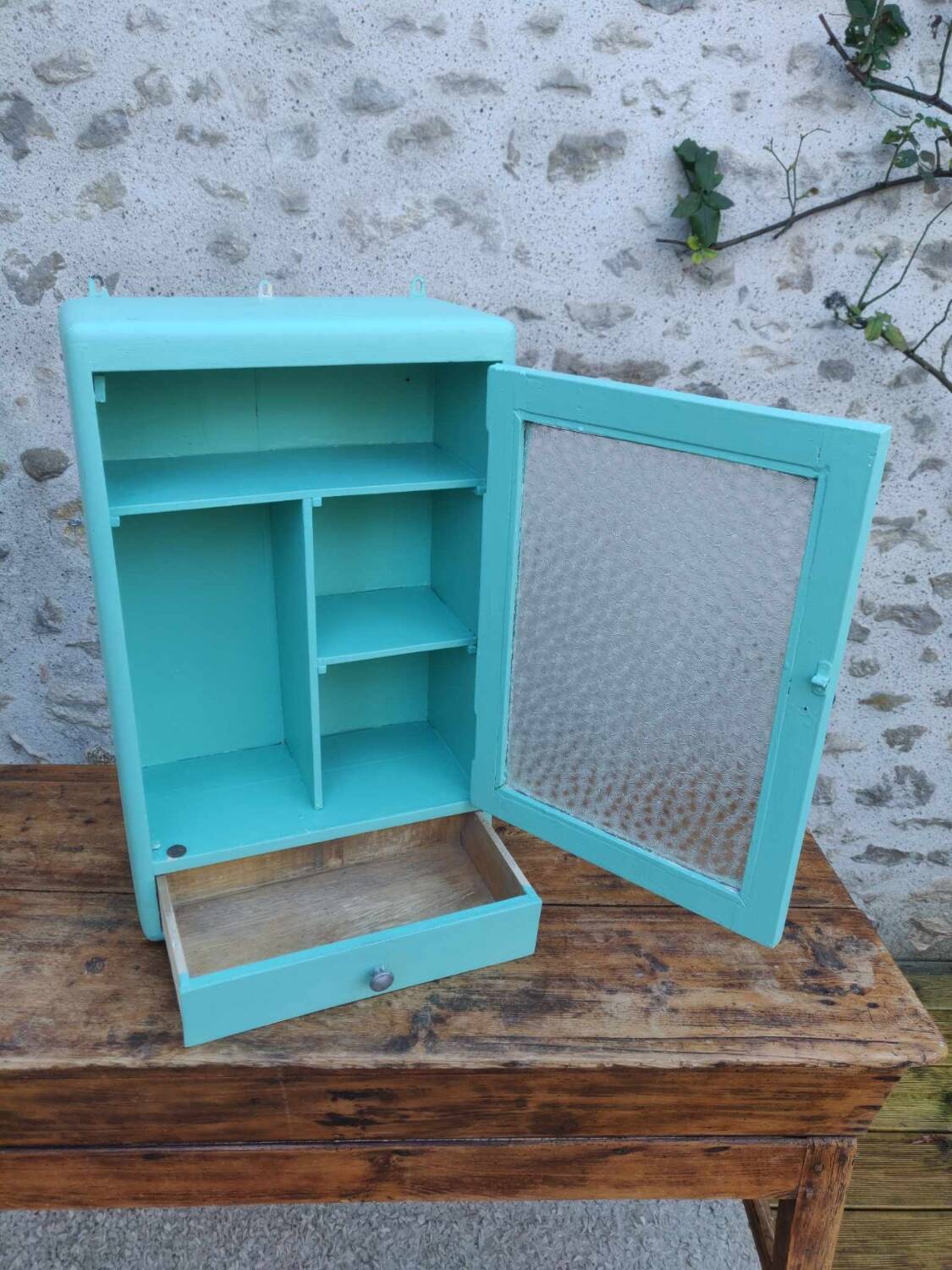 Medicine cabinet