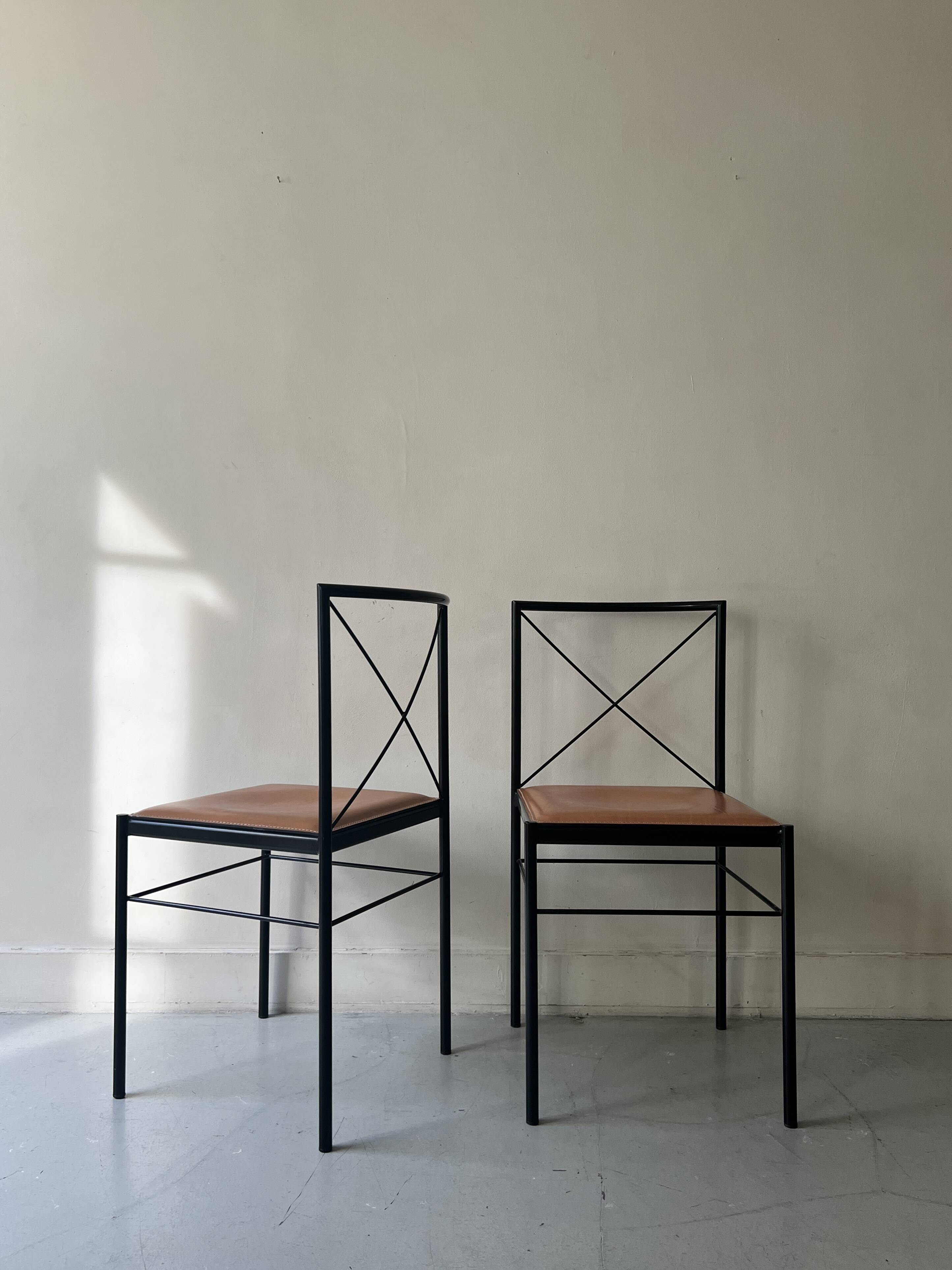 Set of 2 designer chairs in metal and cognac leather, Arrben Italy