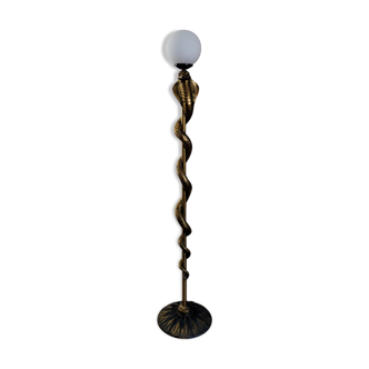 Snake floor lamp