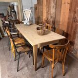 Farm table