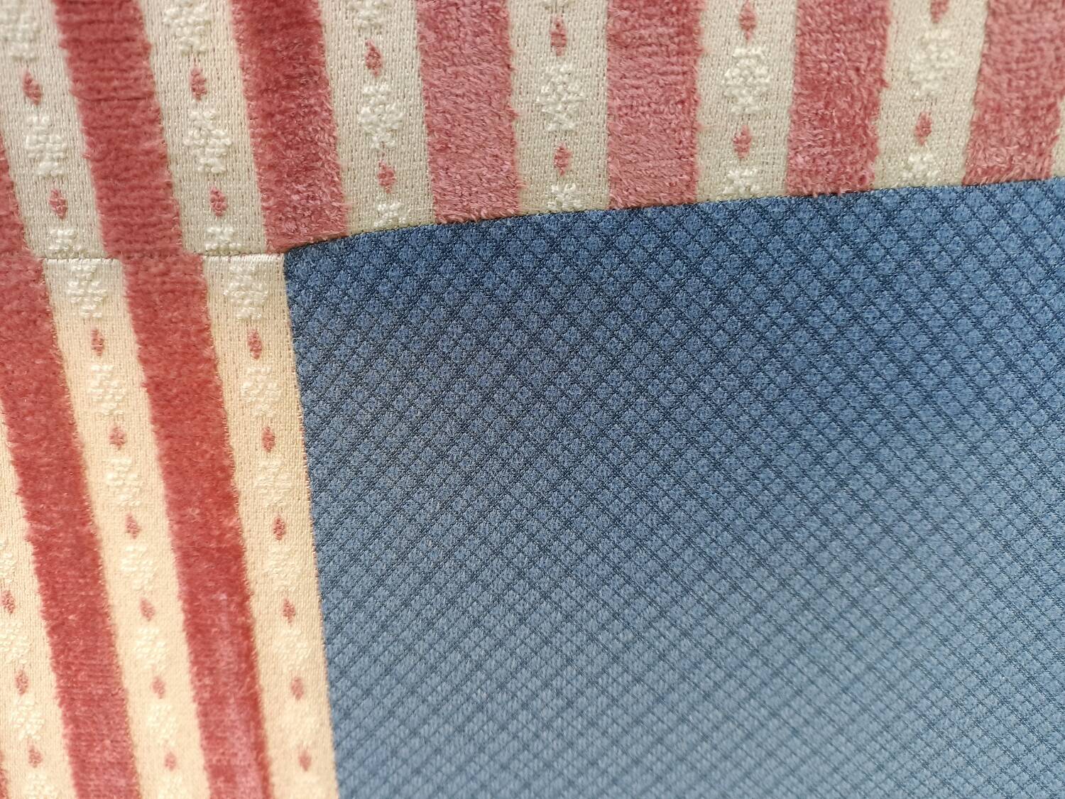 Upholstered bed