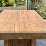 Dining room table