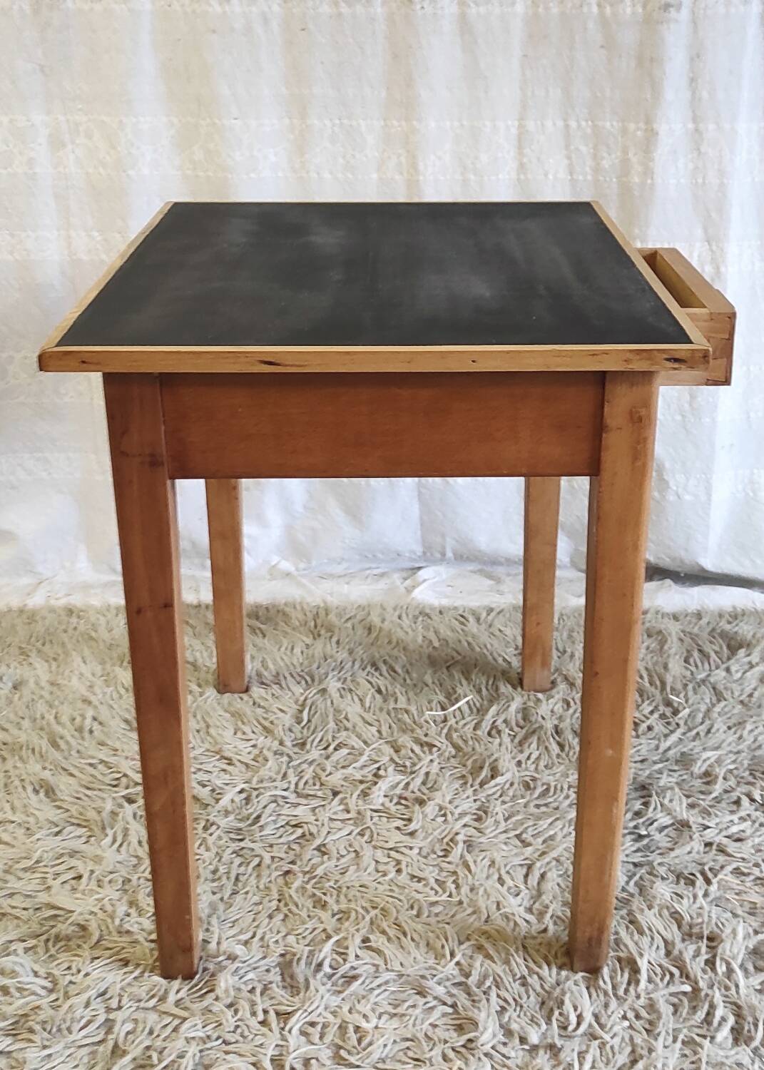 Vintage children's desk - 1960s
