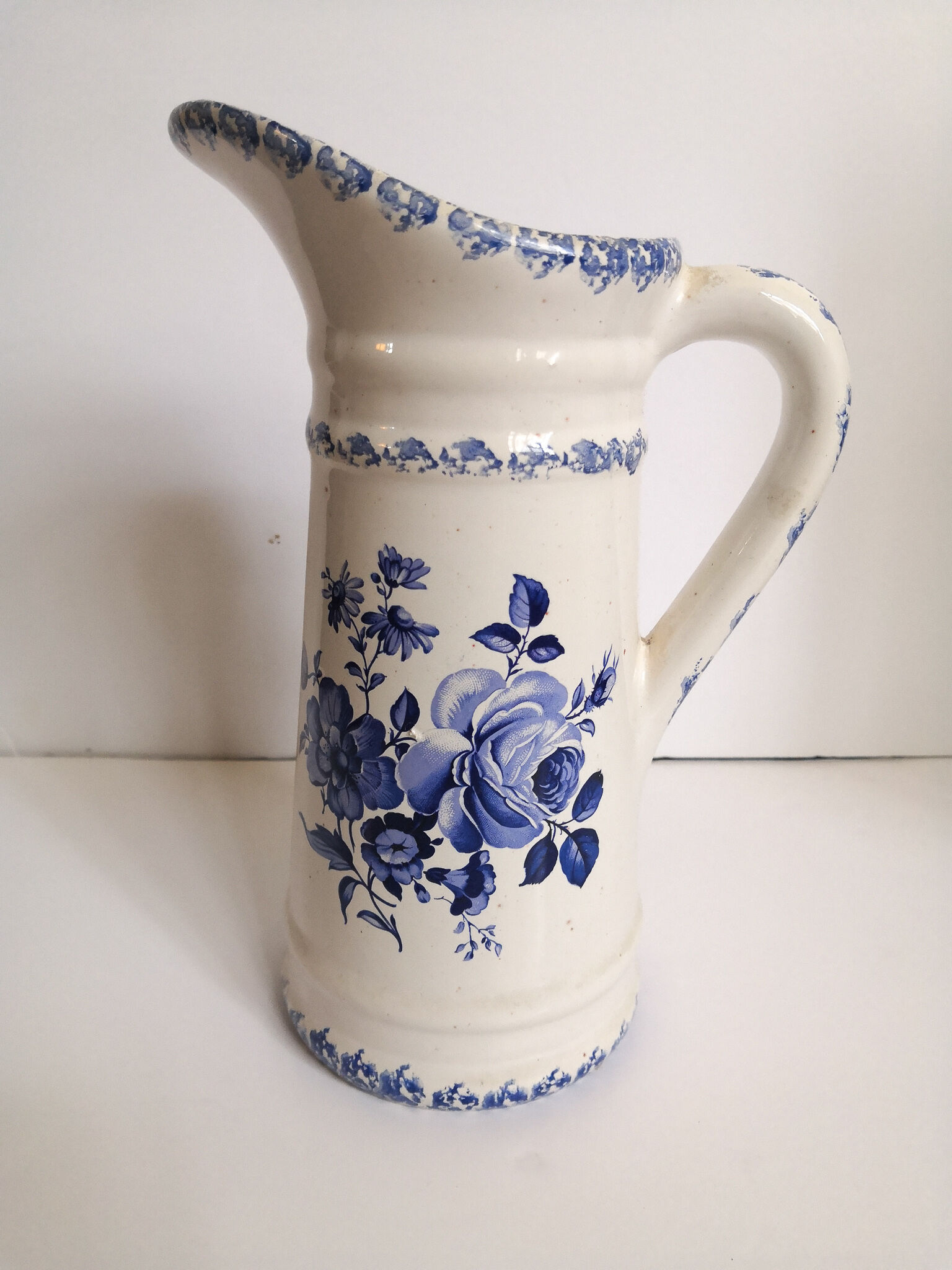 Sandstone pitcher