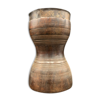 Mesure à grains en bois tourné et cerclage en fer forgé, Inde
