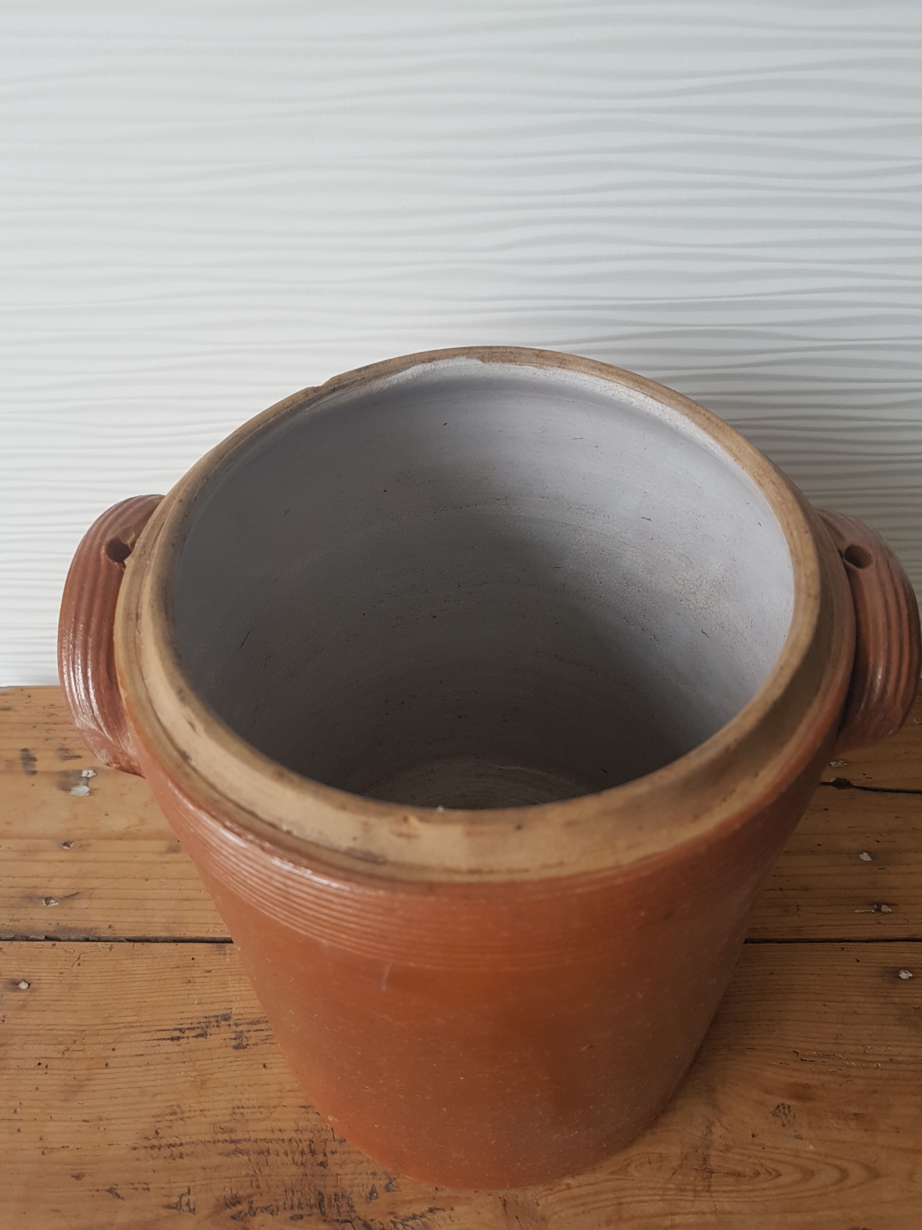 Sandstone pot