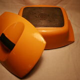 Coquelle le Creuset by Raymond Loewy