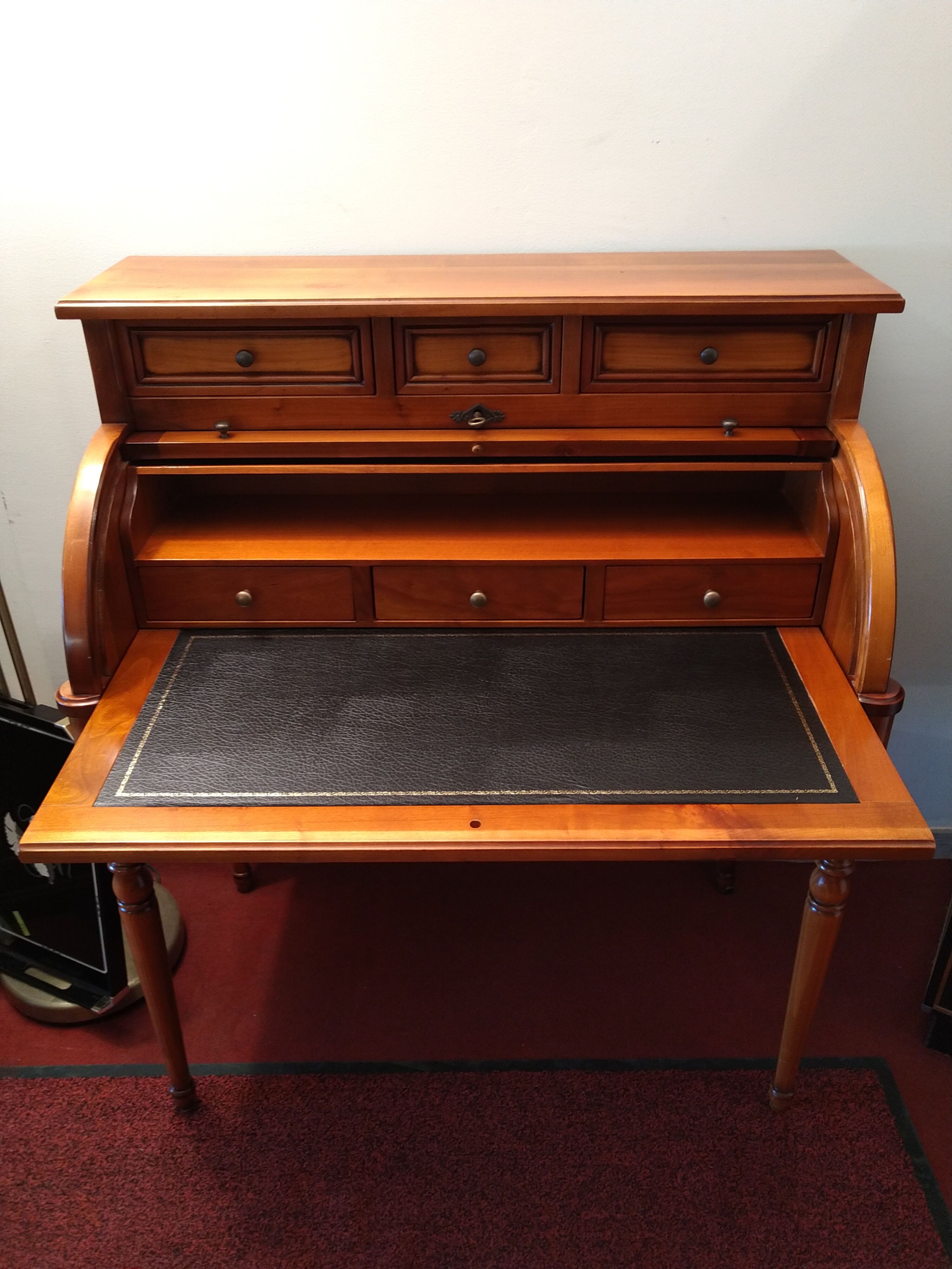 Bureau à cylindre cuir vert