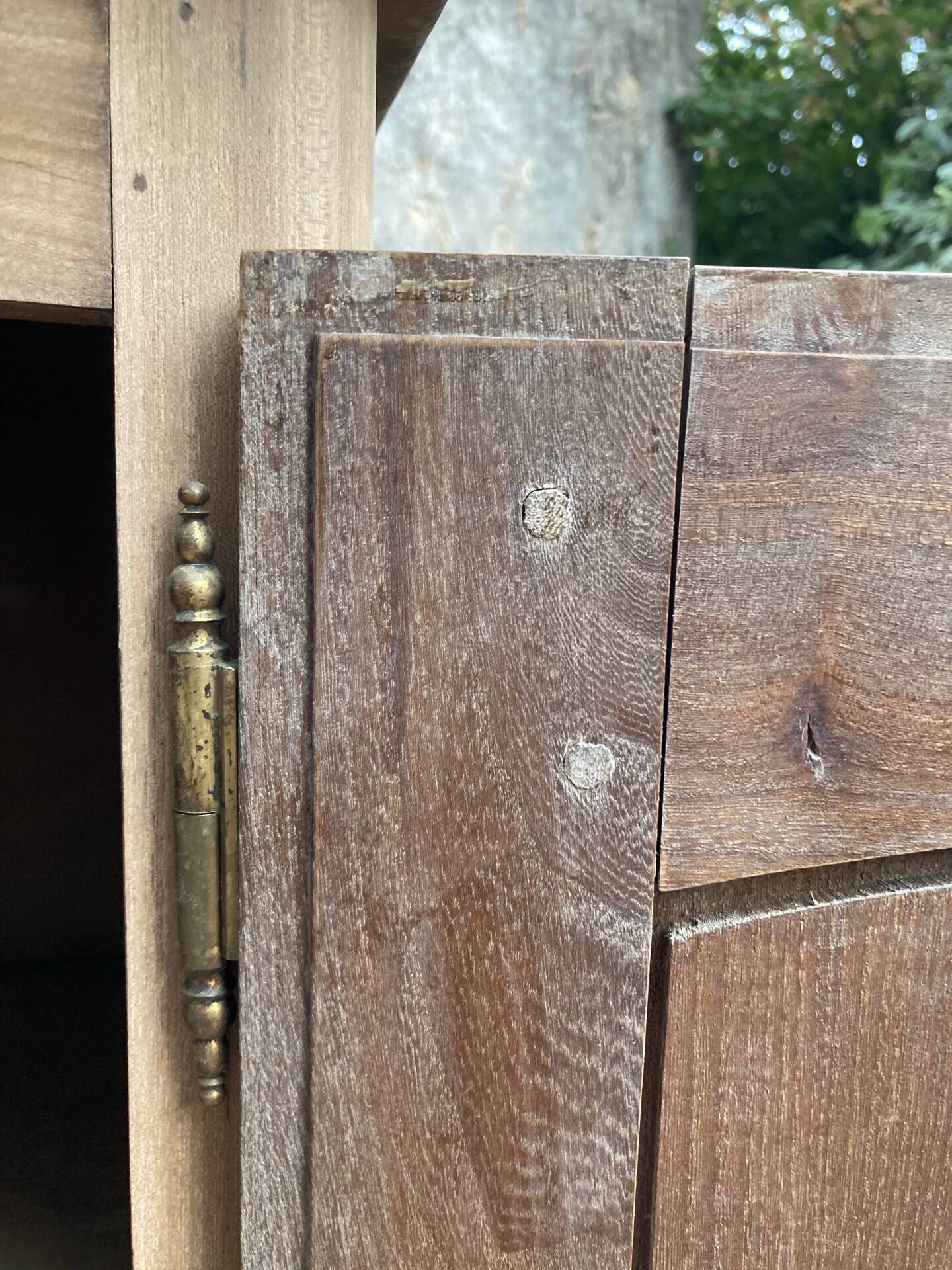 Petit buffet ancien en bois 