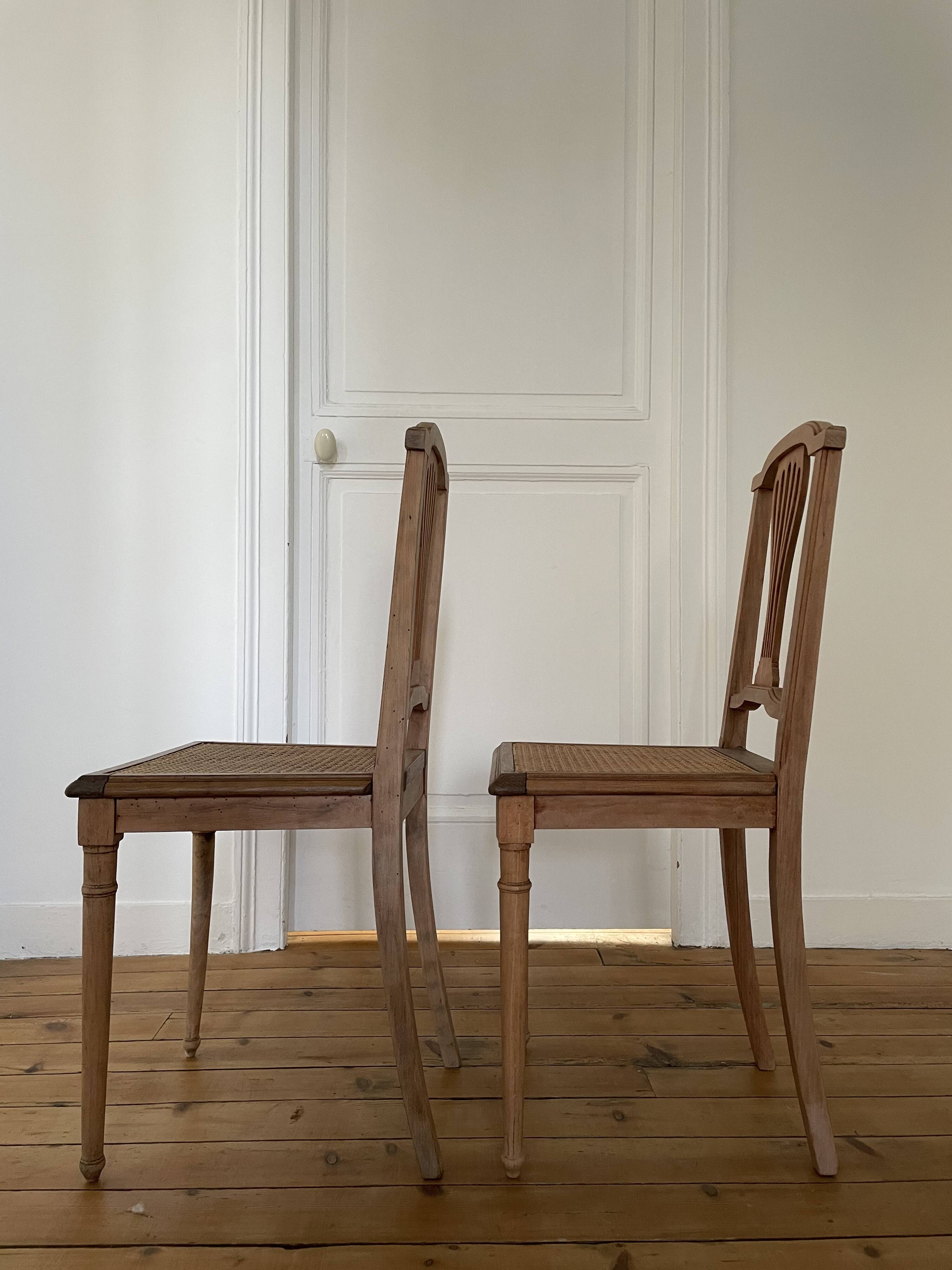 Paire de chaises cannées Art Déco