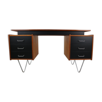 Cees Braakman teak desk with triangle legs for Pastoe