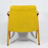 Fauteuil original type 366 designer J. Chierowski tissu jaune années 1960