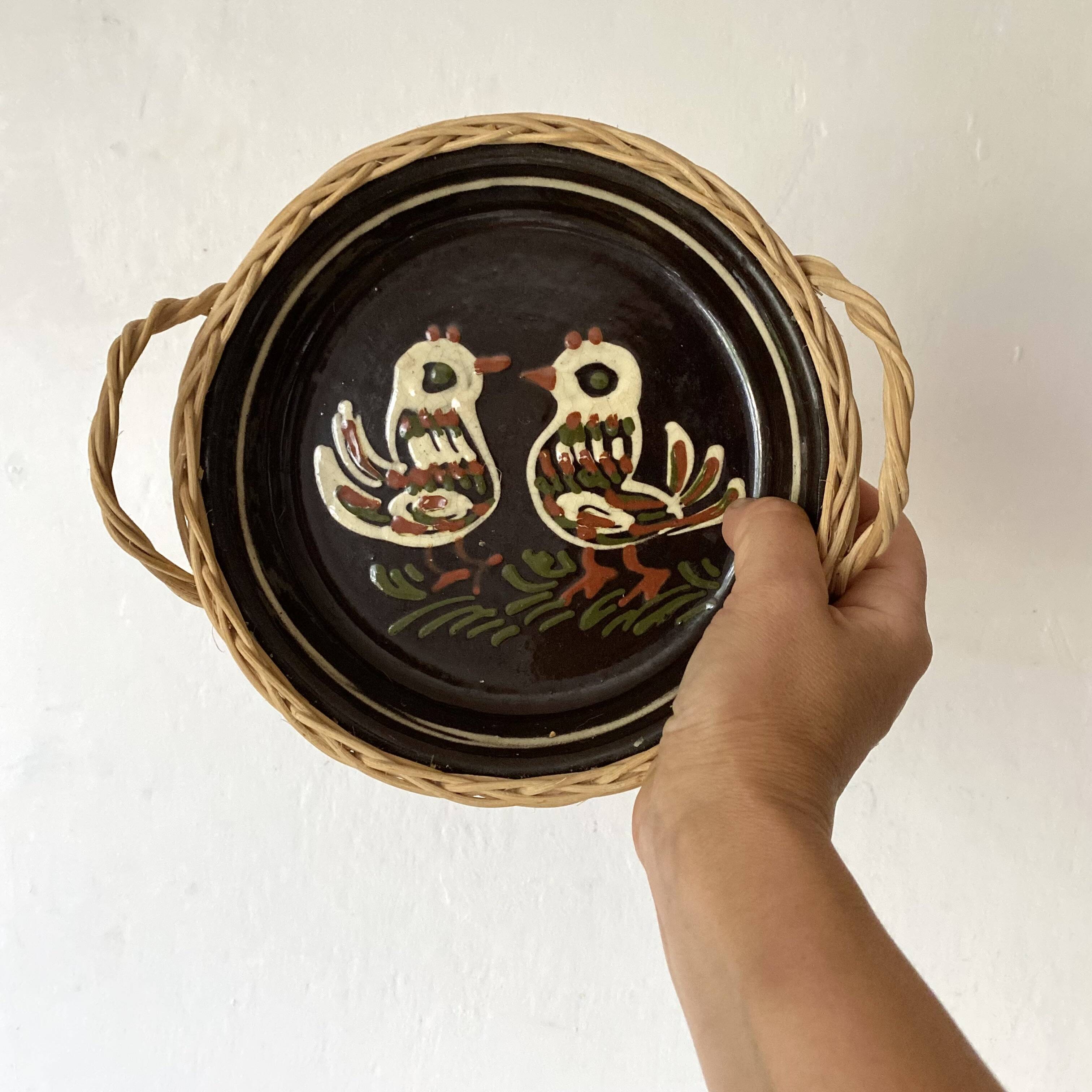 Alsatian wicker and ceramic bird dish