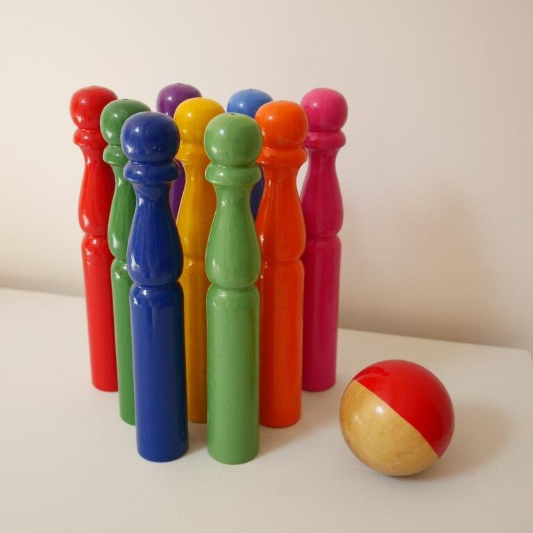 Wooden keels, rainbow color