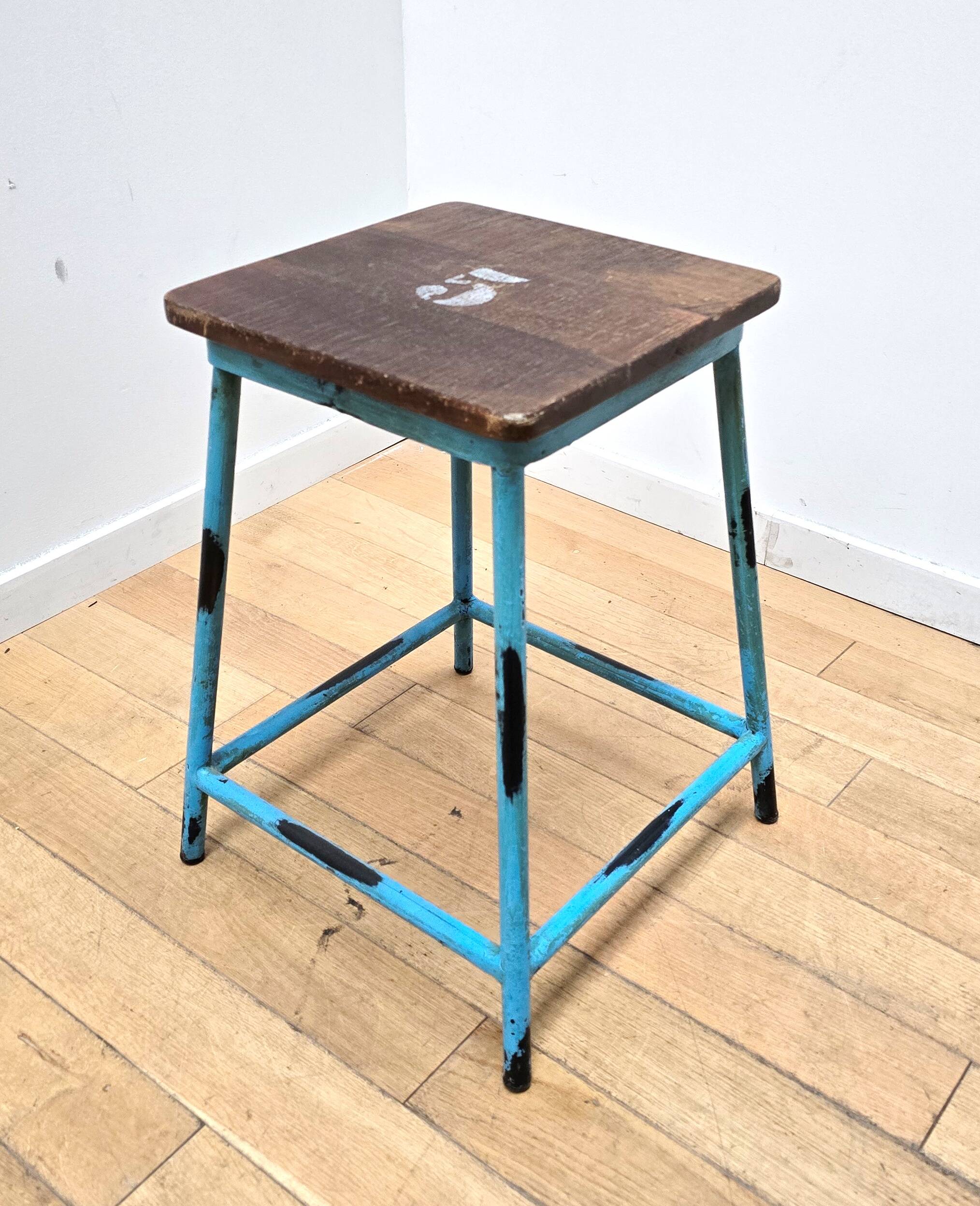 Set of 4 school stools