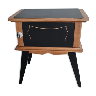 Bedside table compass legs