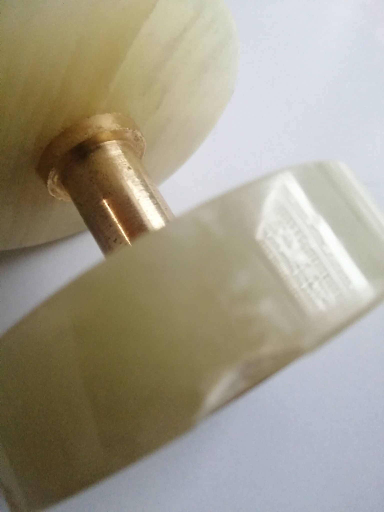 Briquet de table piezo onyx et métal doré, kogen 1970-1980