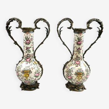 Pair of important Chinese vases with floral decoration. Bronze mount