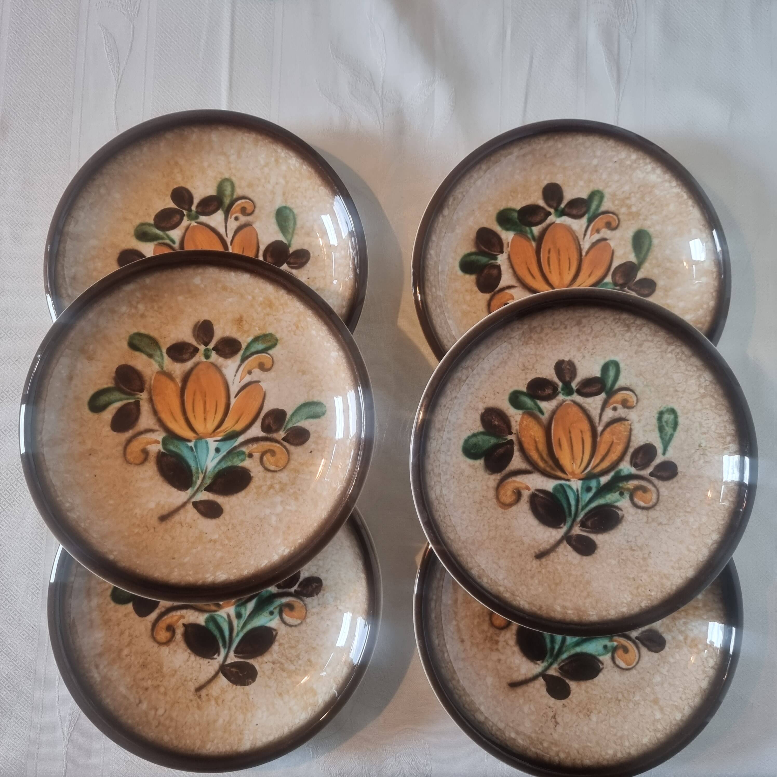 Fascinating set of six semi-honed dishes, perfect for collections and